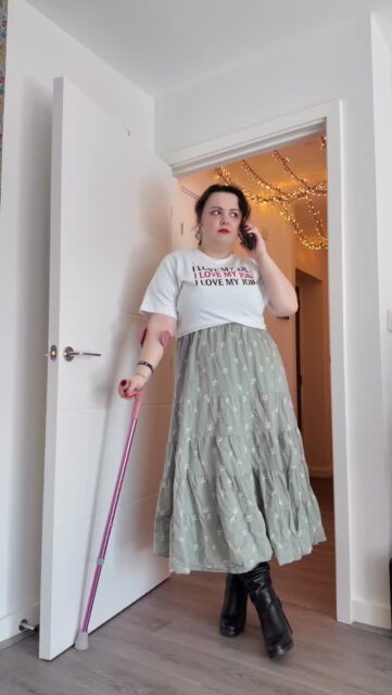 Take this as my official application to be disability editor at Runway 👠 Still waiting for my invite to the premiere @20thcenturyuk @tdwp2 - GIRD YOUR LOINS!👀 Spot various pieces from Primarks new range to celebrate the launch of the film!VD: A white woman with brown hair, modelling several T-shirts from the Primark The Devil Wears Prada range, which lip syncing to several iconic quotes from the film. She is wearing various statement pieces, such as black boots and a fluffy blue jacket.