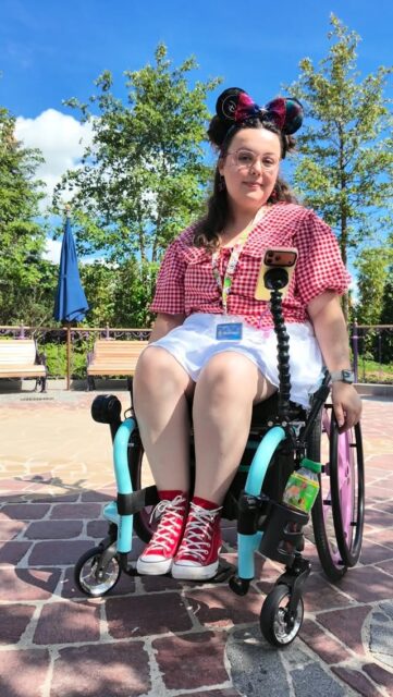 Say hi to me! Follow along 😍