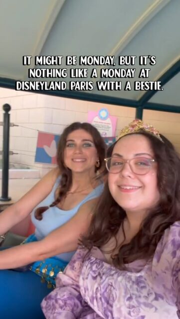 Definitely the best Monday ever 🥹VD: Two white woman dressed in Disneybounds of princesses, riding the ‘It’s a small world’ ride on a Monday in the sun. Phoebe audibly says ‘exciting’ in a high pitched voice.(Hashtags)
#MondayVibes #Disneyland #Besties