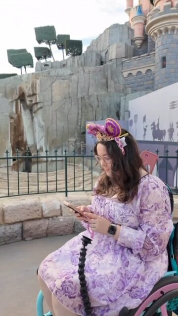 AD | The best disability-related item I took to Disneyland Paris! ♿️✨
Honestly, where has this been all my life?!This Flexi Phone Holder from @theactivehandsco is a must-have! As someone with tremors and involuntary movements, my phone has a habit of suddenly ending up on the floor, especially when it’s balanced on my lap while I’m wheeling around. This has completely changed that.It uses a really clever Fidlock vacuum system, with magnets helping your phone snap into place and a vacuum seal holding it securely. So I can just pop my phone onto the grip and wheel around without constantly worrying about sending it flying.The thing I loved MOST was being able to have the Disneyland Paris map and navigation right in front of me while I wheeled. No having to keep stopping, getting my phone out, checking where I was going and putting it away again. It was just there whenever I needed it!Now I'm back, I use it all the time day-to-day too and I wouldn't want to be without it.If you want to try one, you can get 10% off with my code MaliFPH10 at:
www.activehands.com/product/flexi-phone-holder/They also have another version that clips on both sides and is designed to be compatible with a DSLR camera, which looks SO cool and is now firmly on my list.AD: PR gifted product, but all thoughts are my own. I genuinely love this!